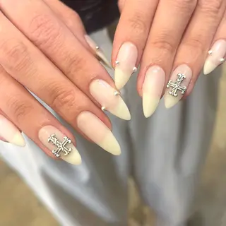 ネイル Lusso ayaneのネイルデザイン