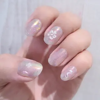 ネイル 13日3980円‼️ マグもデザインも◎のネイルデザイン