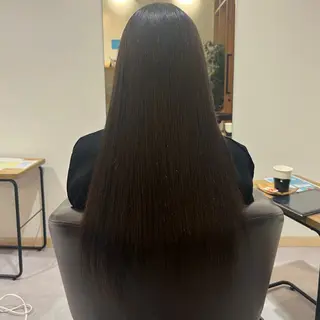 カラー 荒井 茉凜のヘアスタイル