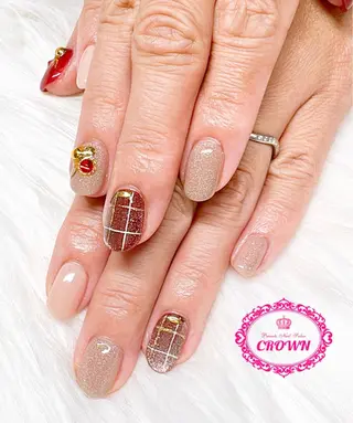ネイル CROWN プライベートサロンのネイルデザイン