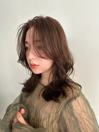 セミロング ryona🎀 /レイヤーカットのヘアスタイル