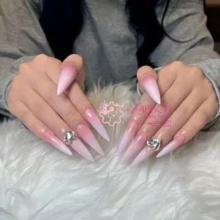 ネイル NiJi Nailsのネイルデザイン