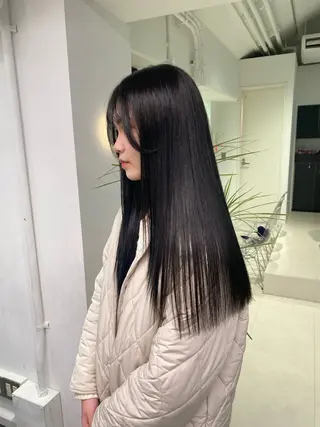 カラー Lomalia Yuzuki*∴のヘアスタイル