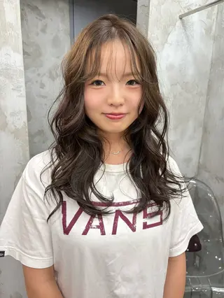 カラー KUBO HADUKIのヘアスタイル