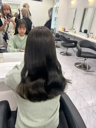 カラー 透明感ベージュ🤎 ナチュラルレイヤーのヘアスタイル