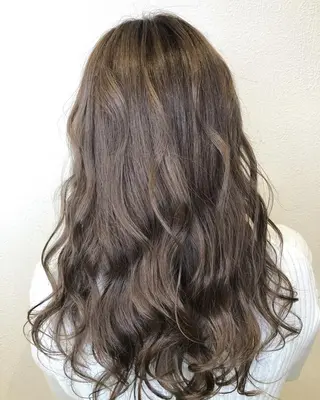 セミロング 岸 保奈美のヘアスタイル