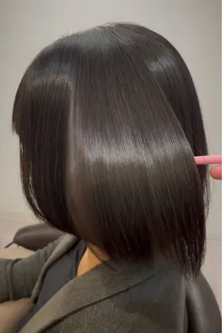 ミディアム arbre所属・安藤 芽衣のヘアスタイル