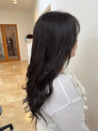 ロング リトル・サイエンティスト所属・一宮/縮毛矯正/ 内野優紀のヘアスタイル