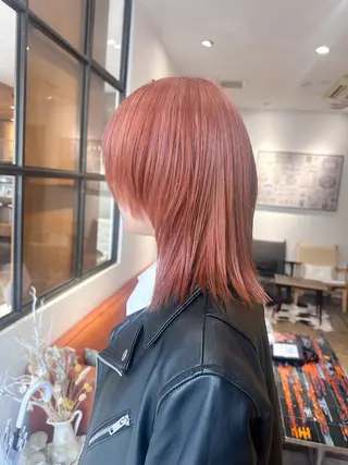 カラー YUI/レイヤー/ ハッシュカットのヘアスタイル