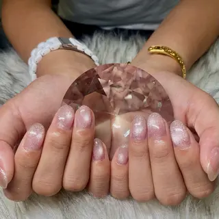 ネイル Roi〈ロワ〉 Reikaのネイルデザイン