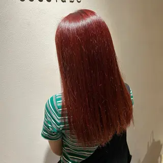 カラー 小林 愛弥のヘアスタイル