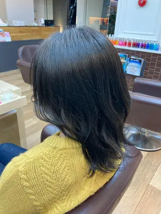 ミディアム 西原 みさきのヘアスタイル