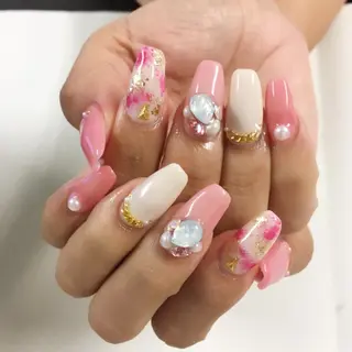 ネイル SHINE NAILのネイルデザイン