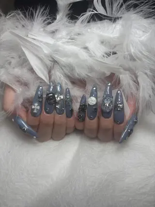 ネイル DEMAIN- 🌹のネイルデザイン