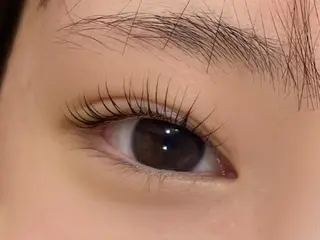 マツエク・マツパ カットスタジオピエロ所属・若江岩田マツエク SUNのマツエク・マツパデザイン