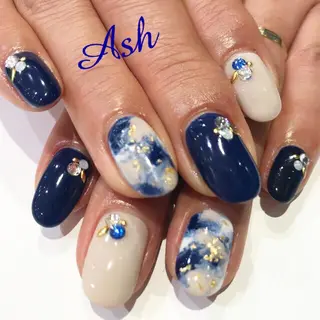 ネイル 🩵NORIKO 上品ネイルが得意🩵のネイルデザイン