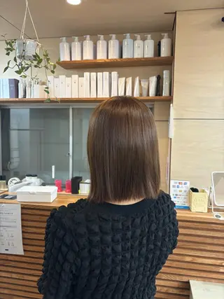 ミディアム 桂 奈穂のヘアスタイル