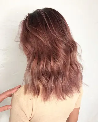 ミディアム レイヤーカット BLend 渋谷のヘアスタイル