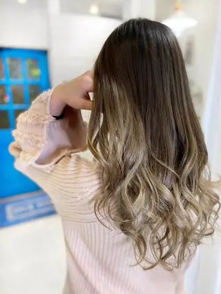 ミディアム Shelltie Fiel (シェルティフィエル)所属・次世代シールエクステ 錦糸町 小泉 朋之のヘアスタイル