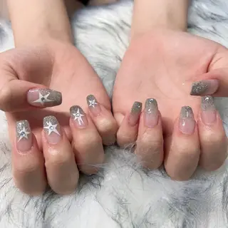 セミロング mao .のネイルデザイン