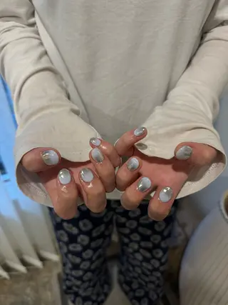 ネイル handsome所属・miura ichikaのネイルデザイン