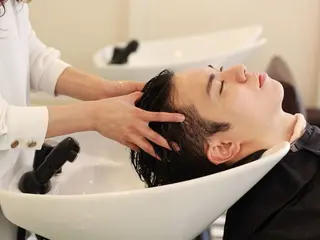 ショート メンズ レイヤーカット ベージュ/KANAのヘアスタイル