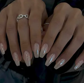 ネイル 高木 維麗絲のネイルデザイン