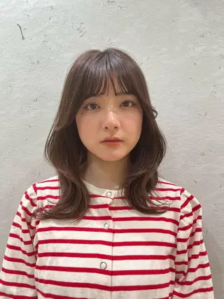 ミディアム ♥️透明感×抜け感 ベージュ/佑珠♥️のヘアスタイル
