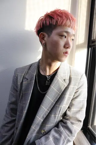 ショート カラー 大内田 凌馬のヘアスタイル