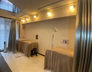 エクステ/LED/ 淀屋橋/北浜のマツエク・マツパデザイン