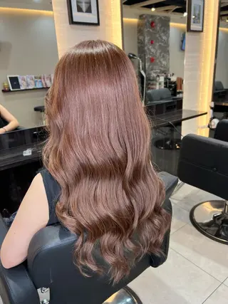 ロング カラー 🌈カラー特化 ハイトーンけいと🌈のヘアスタイル