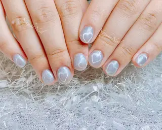 ネイル 🦋 Queenieのネイルデザイン