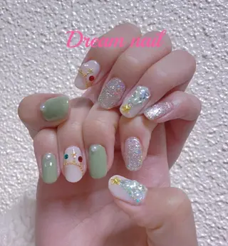 ネイル ミディアム フィルイン、長さ出し 深爪矯正のネイルデザイン