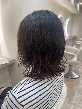 ミディアム MEN‘S HAIR BLEACHi塩釜口所属・市原亮/塩釜口/ ツイスパ/波巻きのヘアスタイル