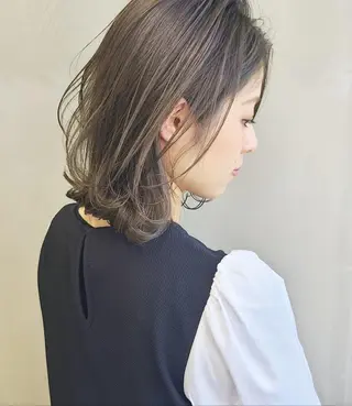 ミディアム SOURCE 堺東のヘアスタイル