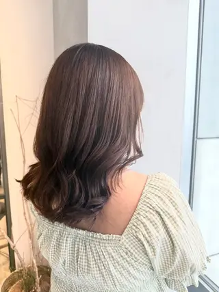 ミディアム ハイトーン／透明感 カラー Mioのヘアスタイル