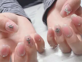 ネイル 芦辺 香奈のネイルデザイン
