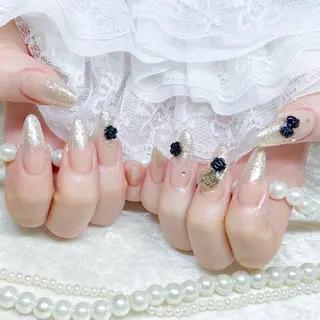 ネイル Kanako 💫のネイルデザイン