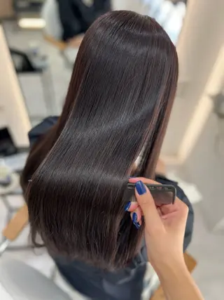 ロング カラー Zina aimiのヘアスタイル