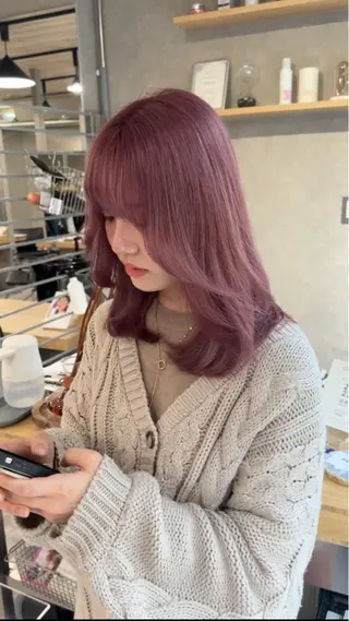 ミディアム REDEAL SHIBUYA所属・maya/レイヤー カット/ミインパーマのヘアスタイル