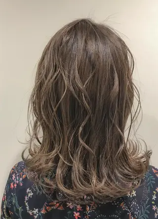 ミディアム カラー NICHE HAIR所属・🤎NICHE 🤎 🌈坂口拓斗🌈のヘアスタイル