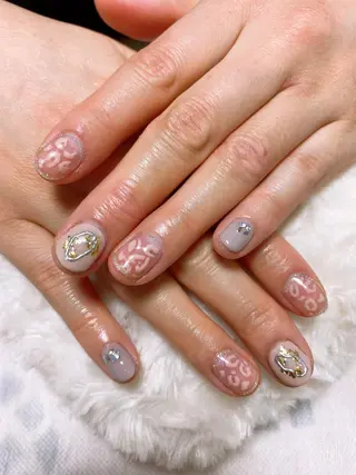 ネイル The Best Beauty受付担当のヘアスタイル