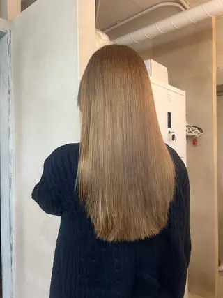 ロング ブリーチカラー 🤎〰️Yuunaのヘアスタイル