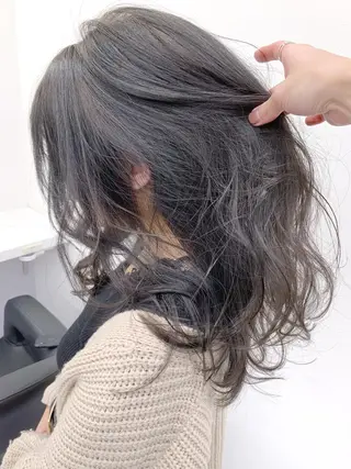 ミディアム カラー 柔らかbeige モトキのヘアスタイル