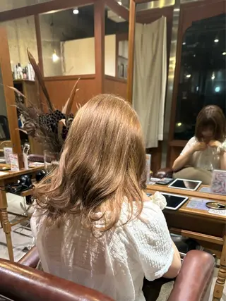 カラー 赤坂 柚和のヘアスタイル