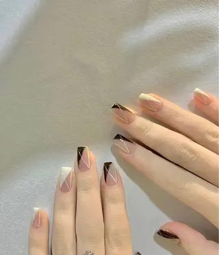 ネイル 💅E•U•B NAIL🌹所属・横浜市中区曙町 ネイルE·U·Bのネイルデザイン