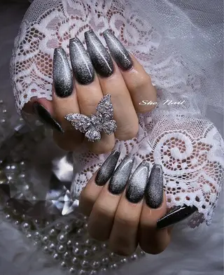 ネイル She   Nail所属・ISA_ BELLAのネイルデザイン