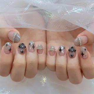 ネイル CeCe Garden所属・CeCeGarden ✨️キラキラワンホンのネイルデザイン