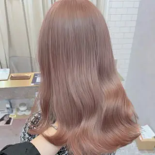 ミディアム カラー Lond Le'a /ハイトーンカラーのヘアスタイル