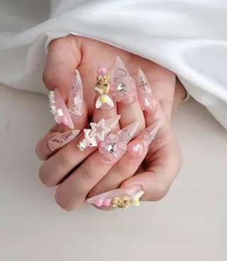 ネイル Lina nail所属・Luna 池袋のネイルデザイン